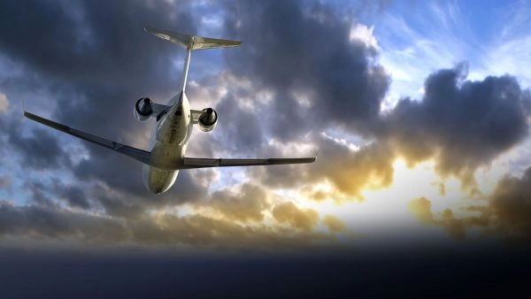 6-600×338 Airplane available for aircraft financing